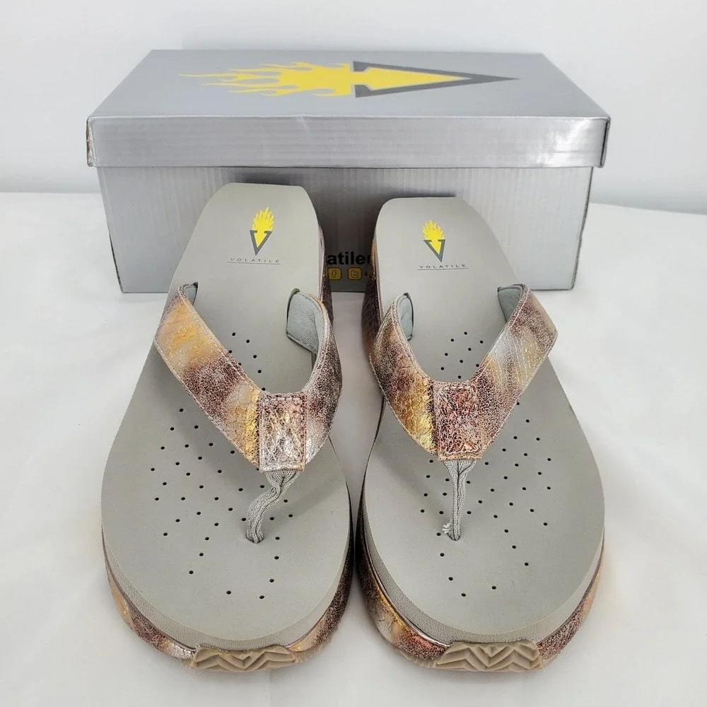 Volatile Frappachino Natural Metal Snake Wedge Sandals Womens 11 PV103 Metallic
